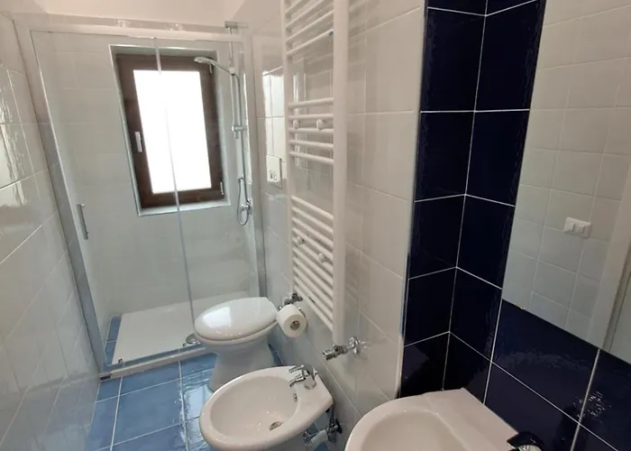 Al Centro Del Golfo Nocleg ze śniadaniem 3*