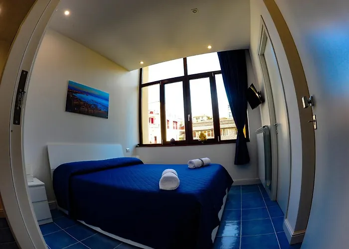 Oda ve Kahvaltı Al Centro Del Golfo 3*